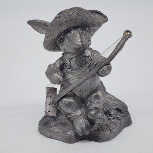 Michael Ricker Pewter Rabbit Figure Playing Strings 1995 #366/3500 VTG 3"